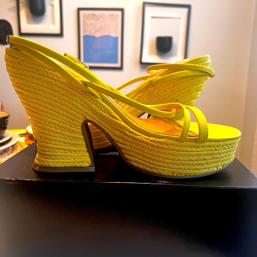 Marc Fisher Fetch Espadrille Sandals sz 10